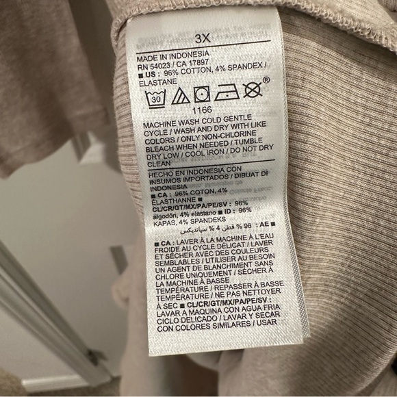 Old Navy Fitted Long-Sleeve Heathered Rib-Knit Henley Midi Dress Heather Biege - Picture 8 of 11